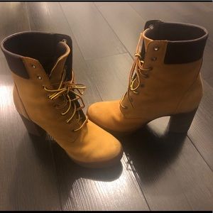 Women’s Timberland Boots. Size 7.5